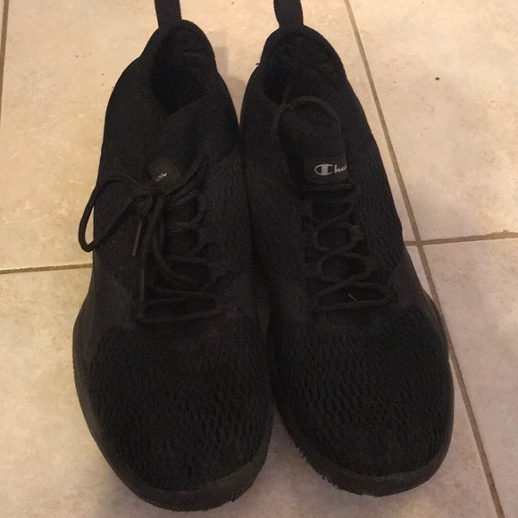 Men’s size 11 Champions all Black Basketball shoes - Picture 3 of 5